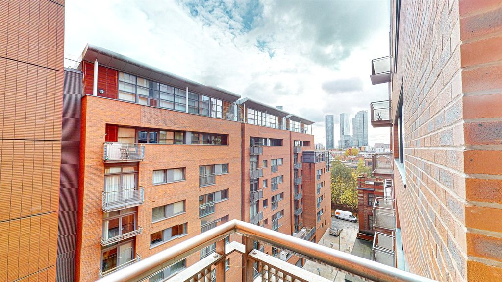 Property photo 2 of 9 Picture No. 16