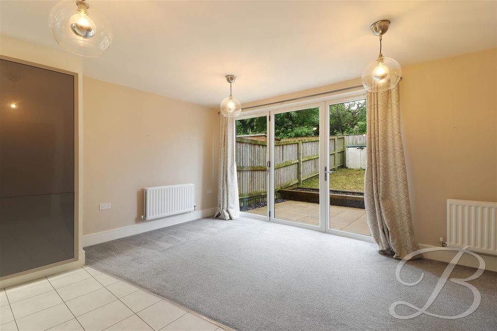 Property photo 3 of 11 Img_0718_1.Jpg