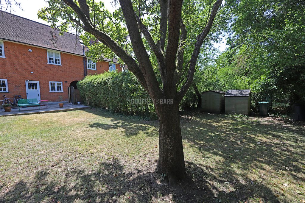 Property photo 3 of 19