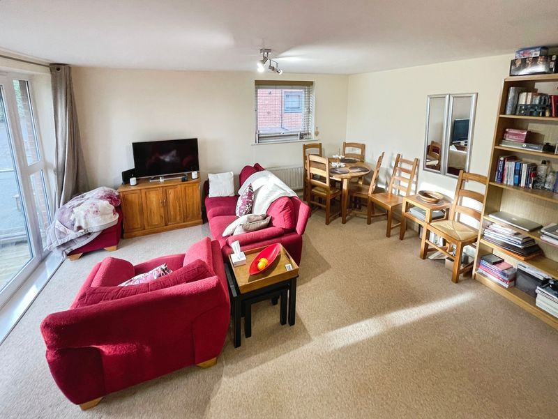 Property photo 2 of 20 Lounge Dining Area