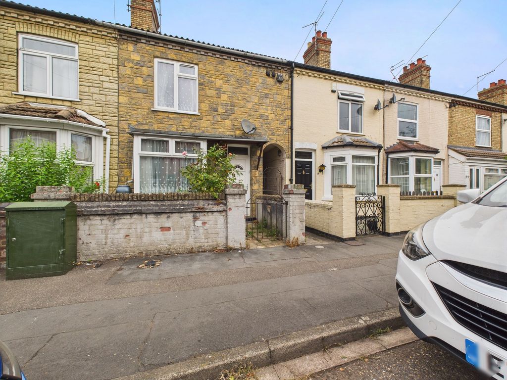 Property photo 1 of 17