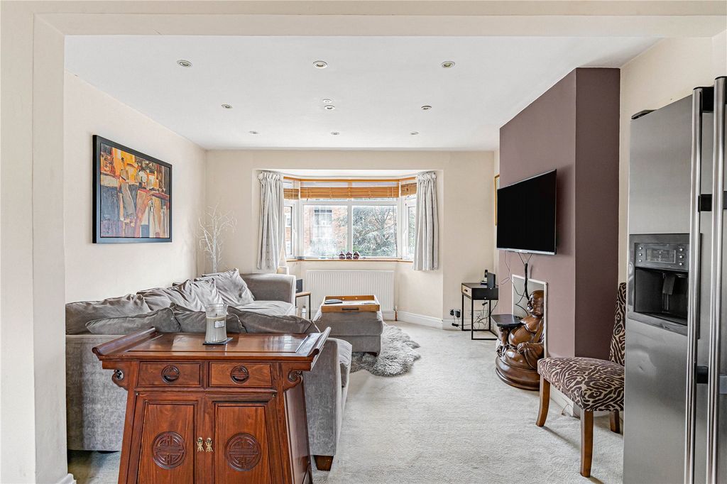 Property photo 2 of 13 Picture No. 16