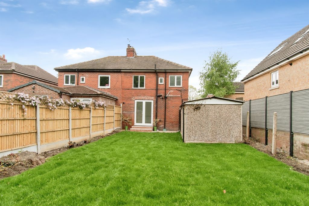 Property photo 3 of 14