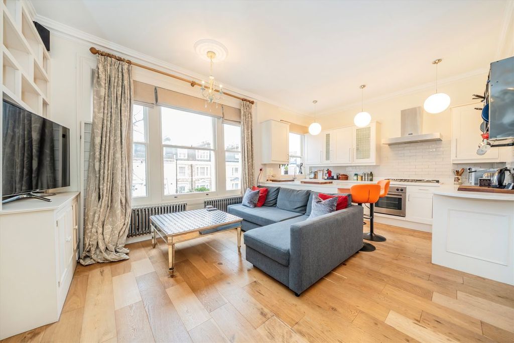 Property photo 2 of 6