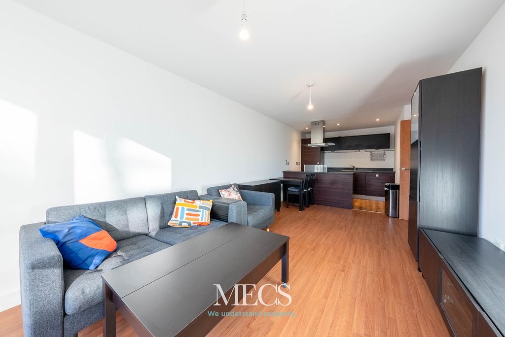 Property photo 2 of 13 4697922