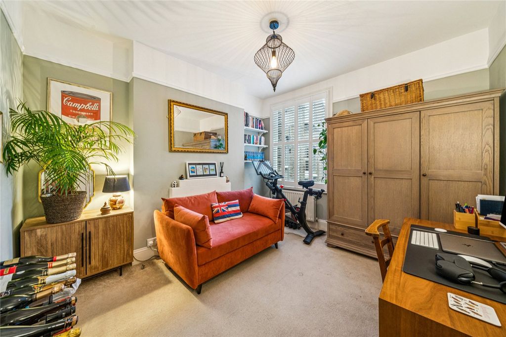 Property photo 3 of 7 Picture No. 06