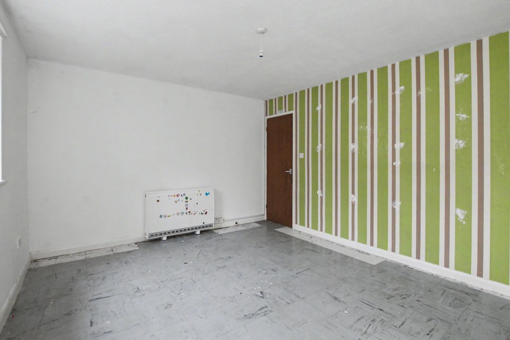 Property photo 3 of 14 86 Hall Park Close, Littleover, Derby, De23 6Gy