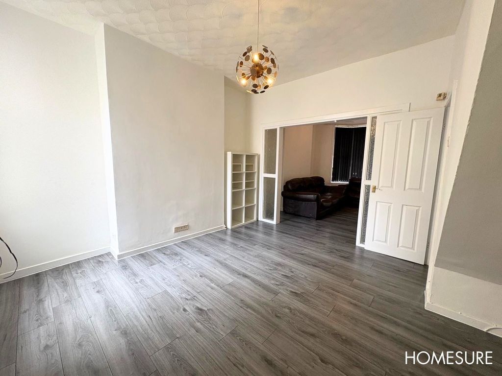 Property photo 2 of 9 Dining Room