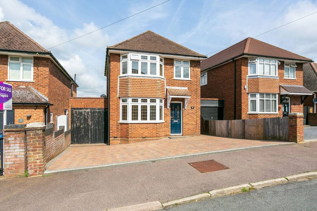 Property photo 2 of 29