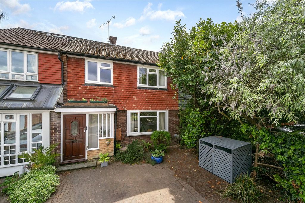 Property photo 1 of 19 Picture No. 05