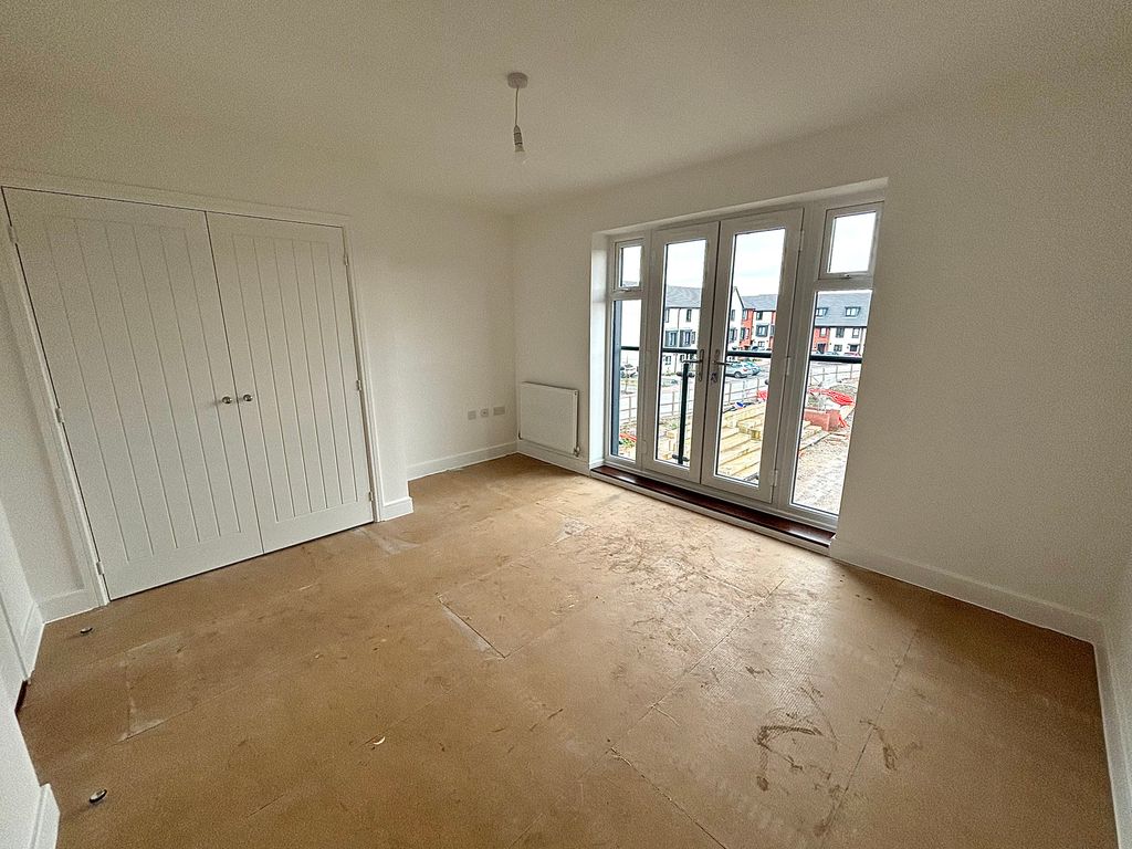 Property photo 2 of 13 Image