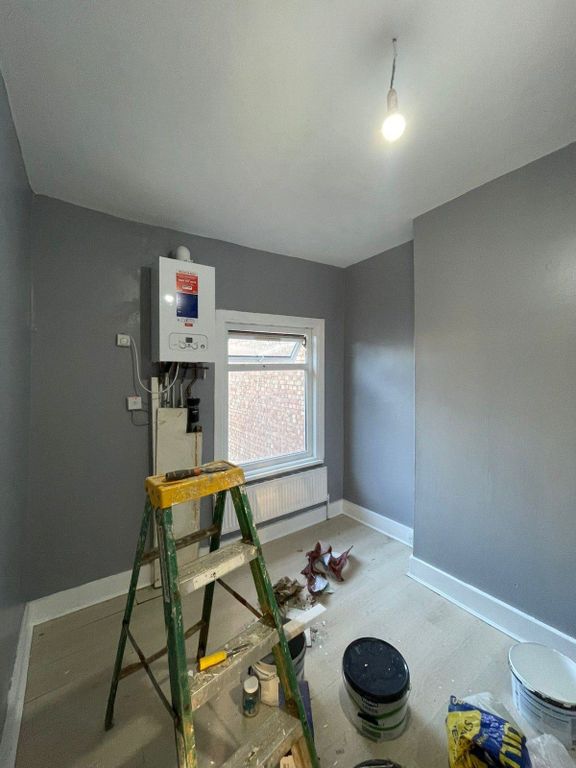 Property photo 2 of 8 Gallery