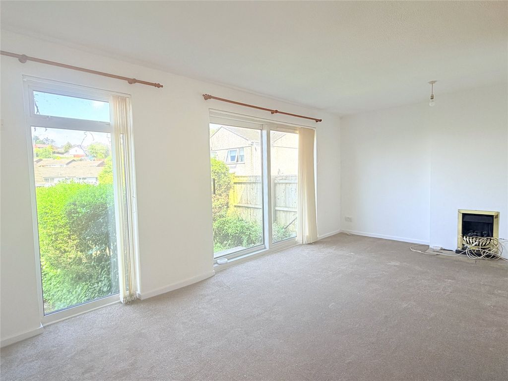 Property photo 3 of 11 Picture No. 18