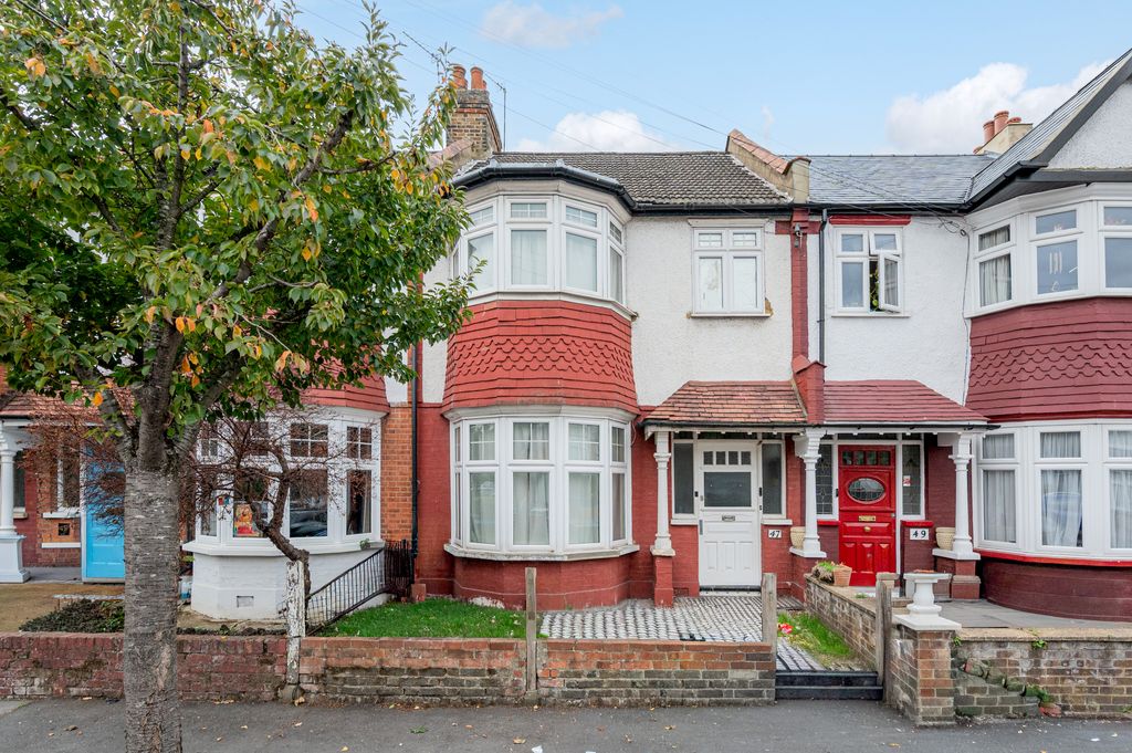 Property photo 1 of 13