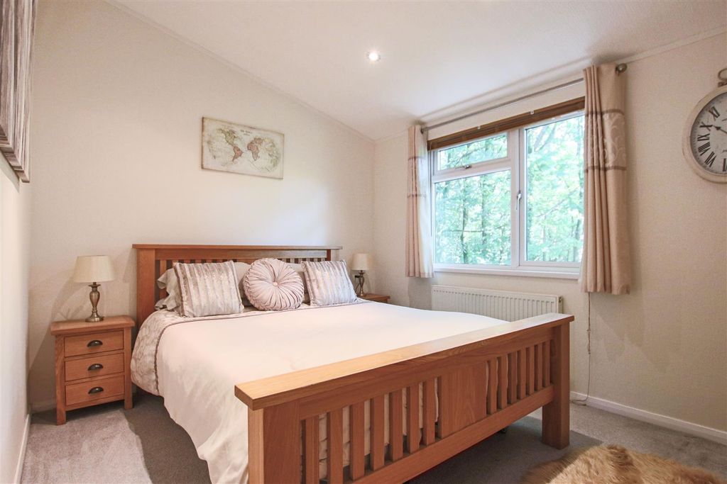 Property photo 3 of 18 7.Jpg