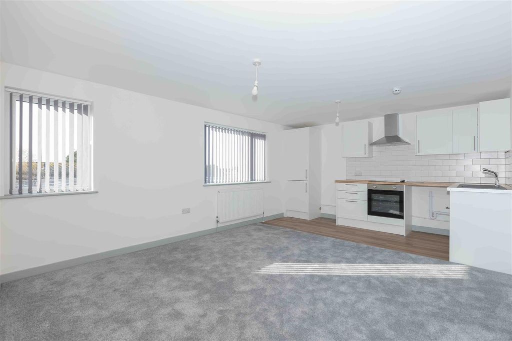 Property photo 2 of 7 Ashcroft.Jpg