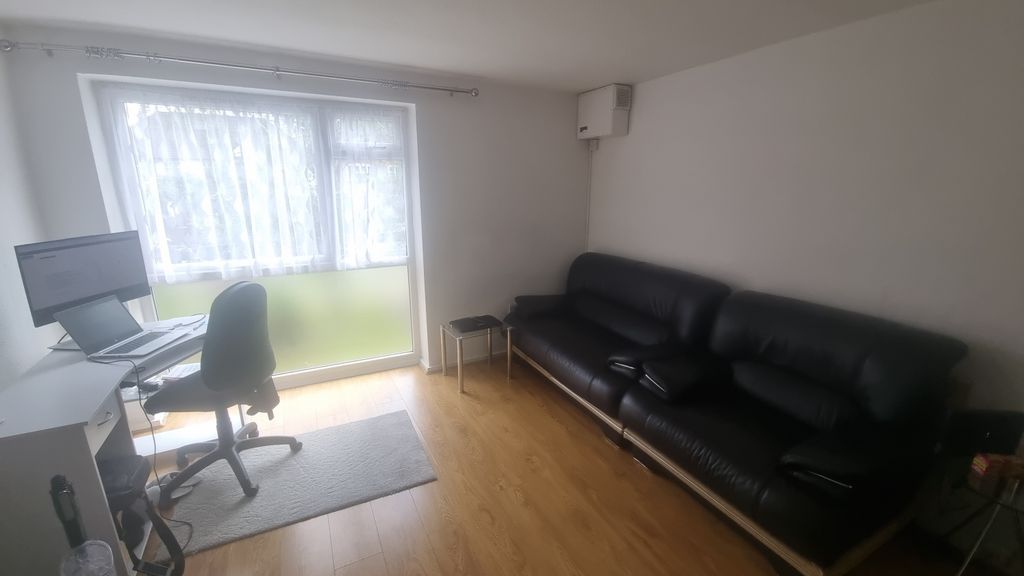 Property photo 3 of 8 Living Room