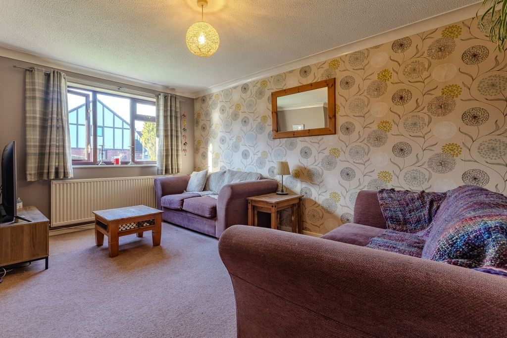 Property photo 3 of 13 Living Room-2