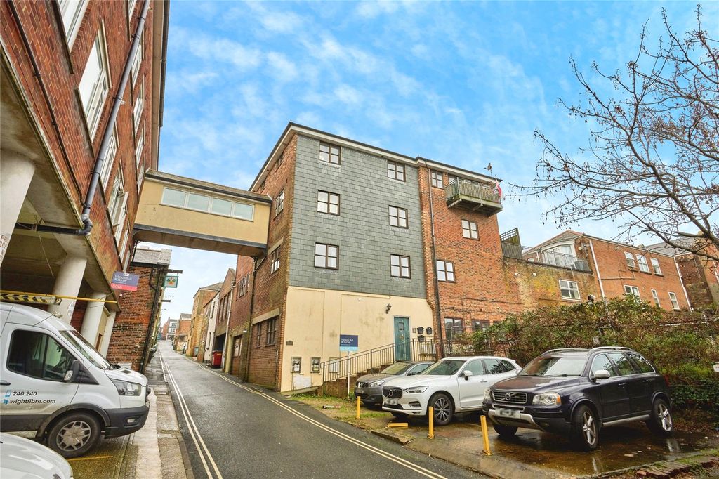 Property photo 1 of 12 Picture No. 32