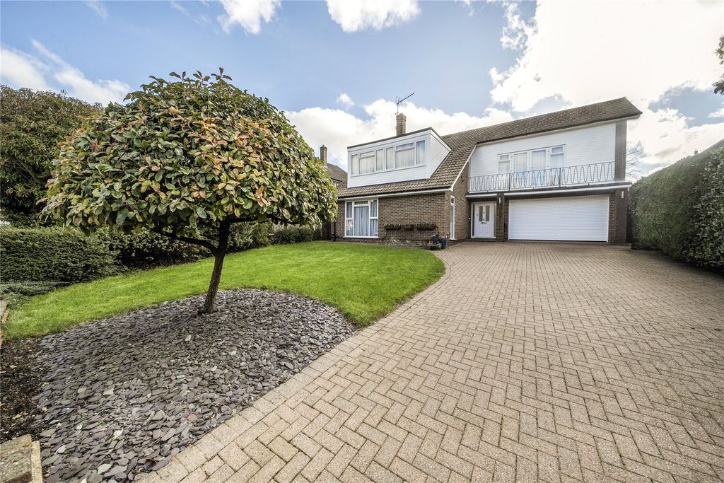 Property photo 1 of 19 Picture No. 04