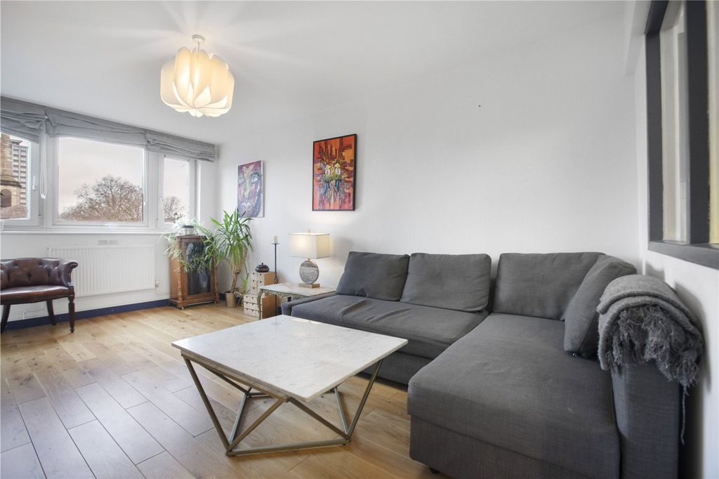 Property photo 1 of 10 Picture No. 05