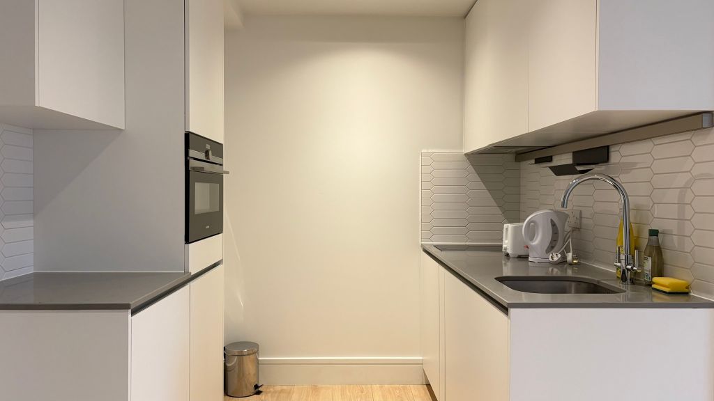 Property photo 2 of 17 Kitchen