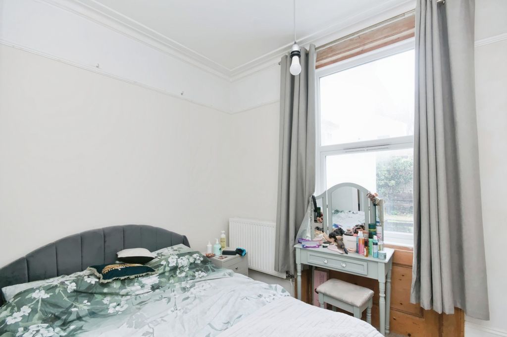 Property photo 2 of 11 Pbox-Img.Jpg