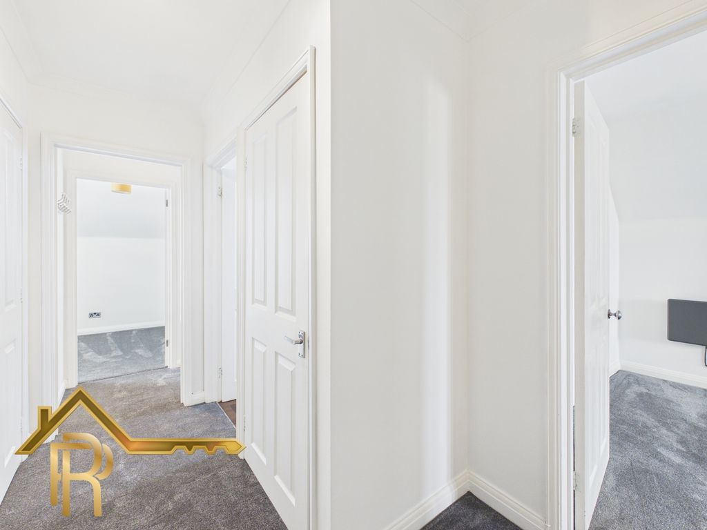 Property photo 3 of 14 Cam03016G0-Pr0078-Still009