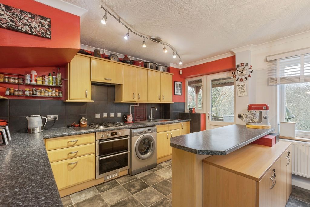 Property photo 2 of 16 Pbox-Img.Jpg