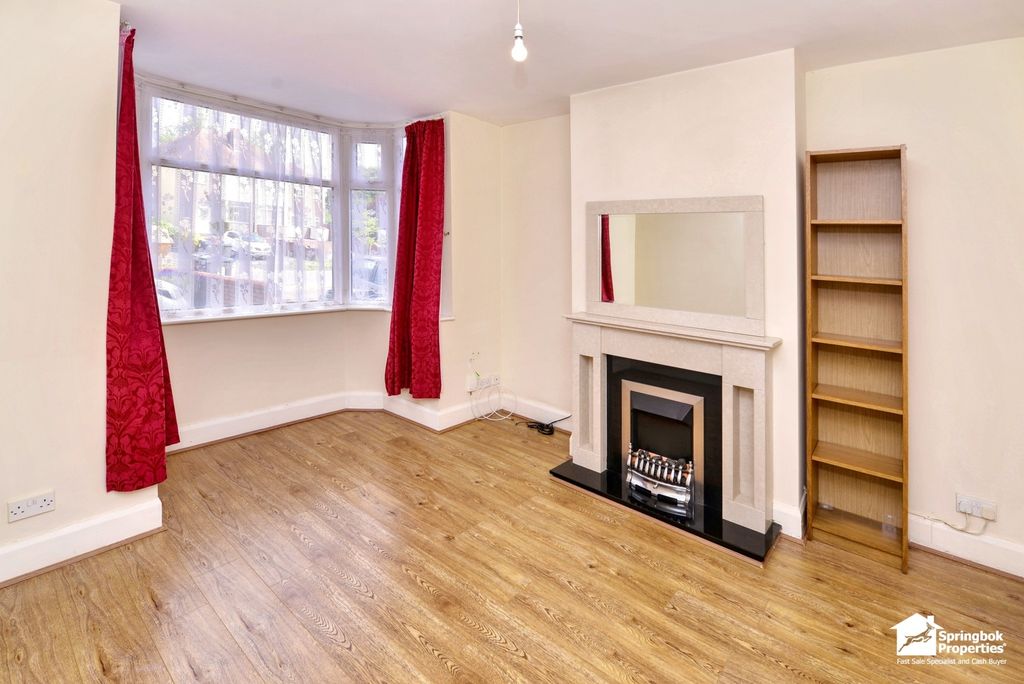 Property photo 2 of 18 Image 1