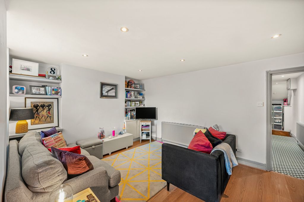 Property photo 1 of 12 Picture No. 10