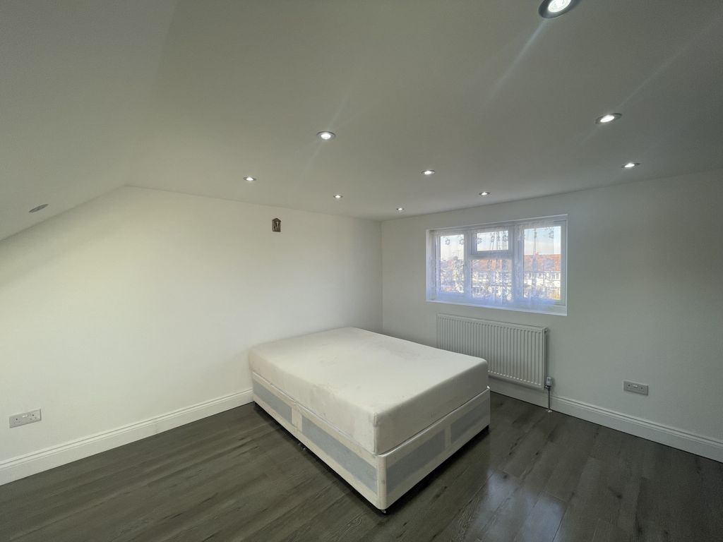Property photo 2 of 4 Gallery