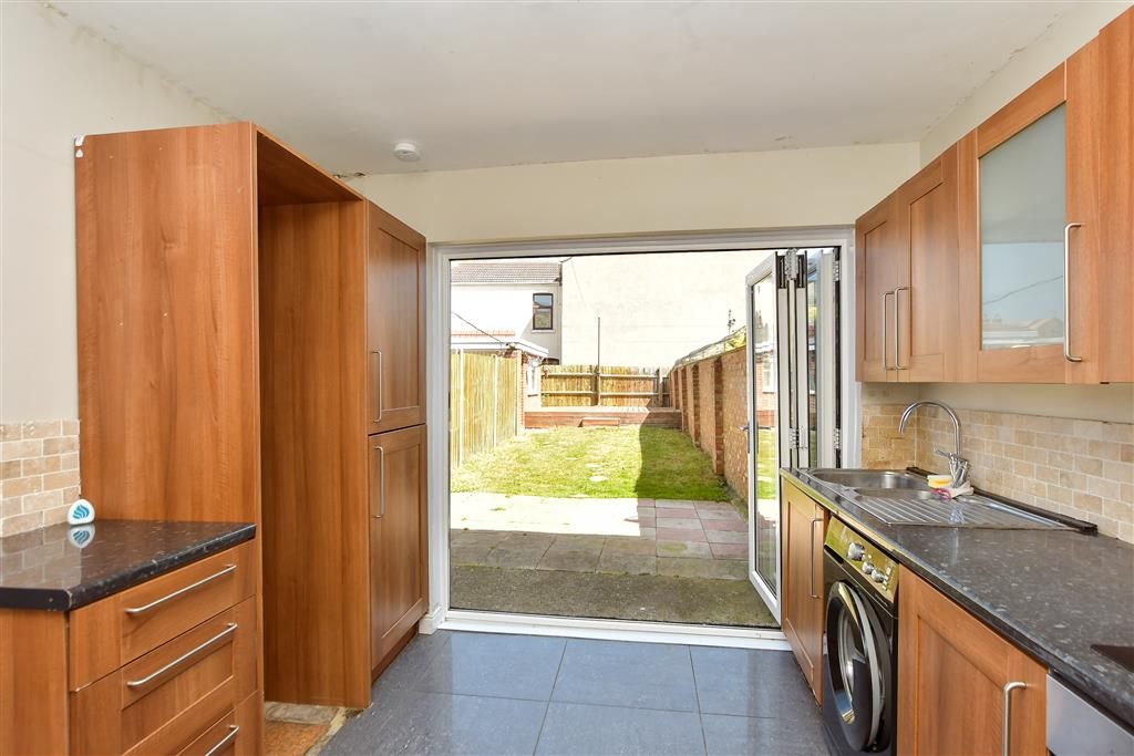 Property photo 1 of 14 Kitchen