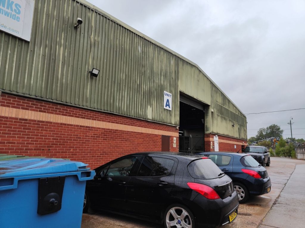 Property photo 2 of 3