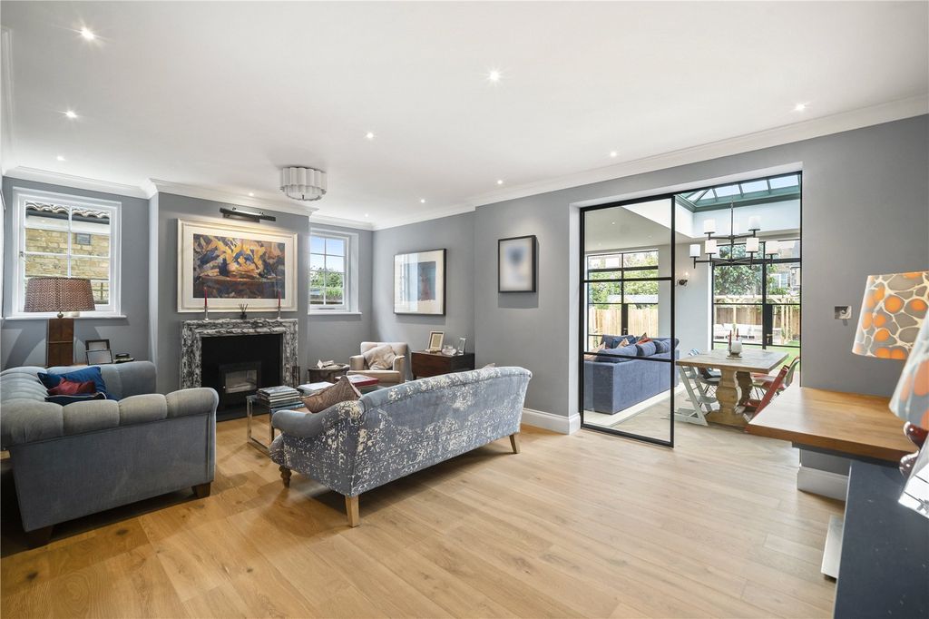Property photo 3 of 24 Picture No. 82