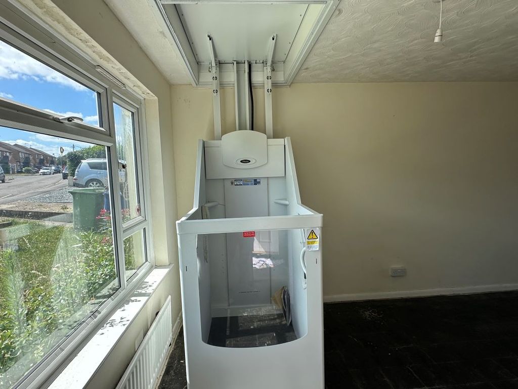 Property photo 3 of 19