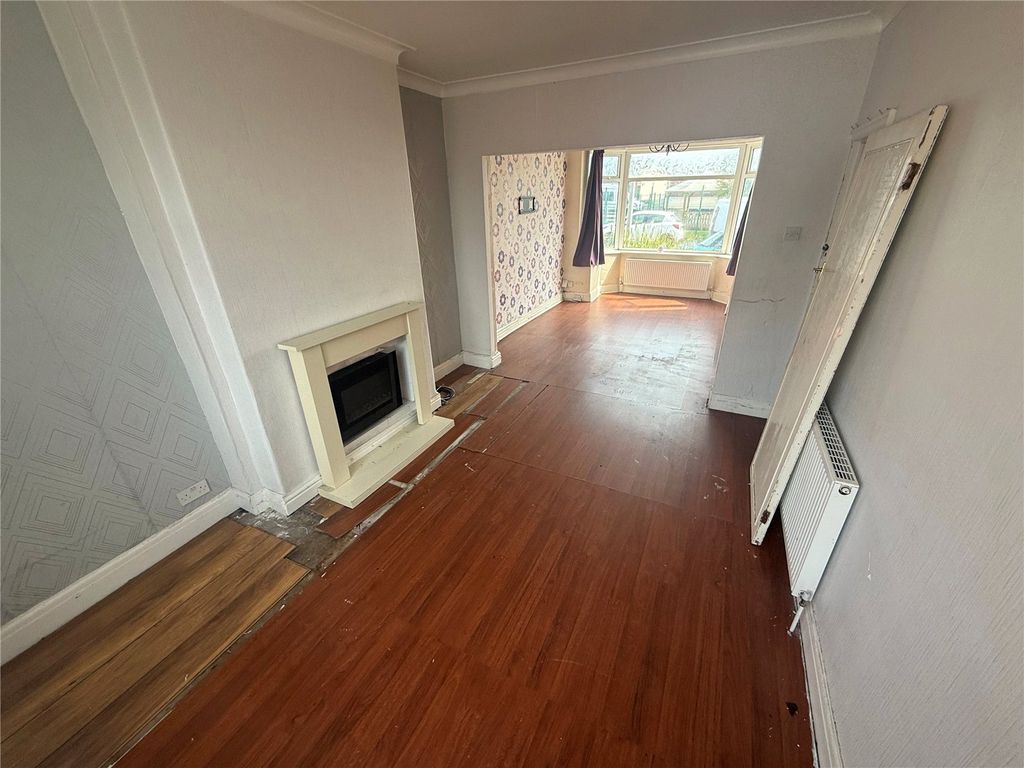 Property photo 2 of 13 Picture No. 01
