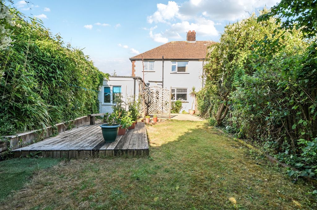 Property photo 3 of 16 Garden