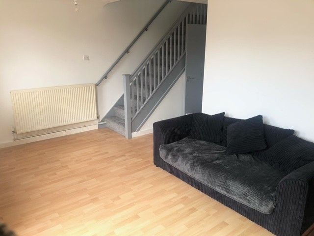 Property photo 3 of 16 Living Room