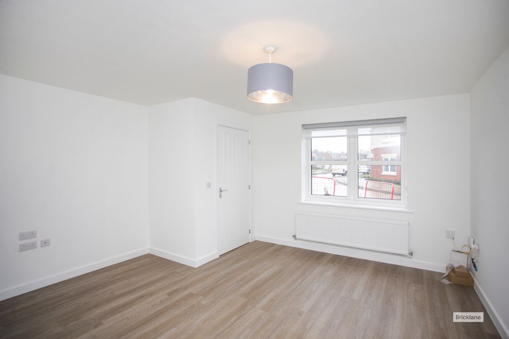 Property photo 2 of 15 Image