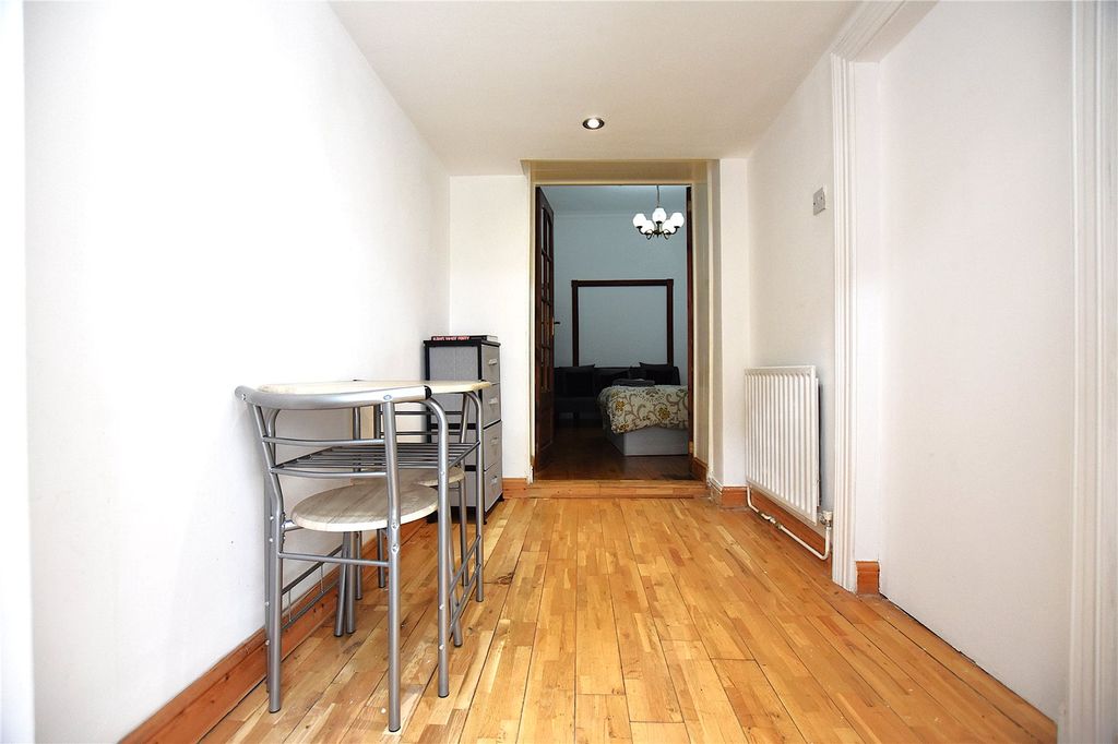 Property photo 3 of 14 Picture No. 01