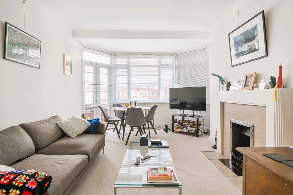 Property photo 2 of 13 Picture No. 25