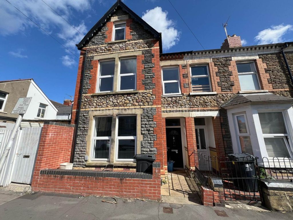 Property photo 2 of 14