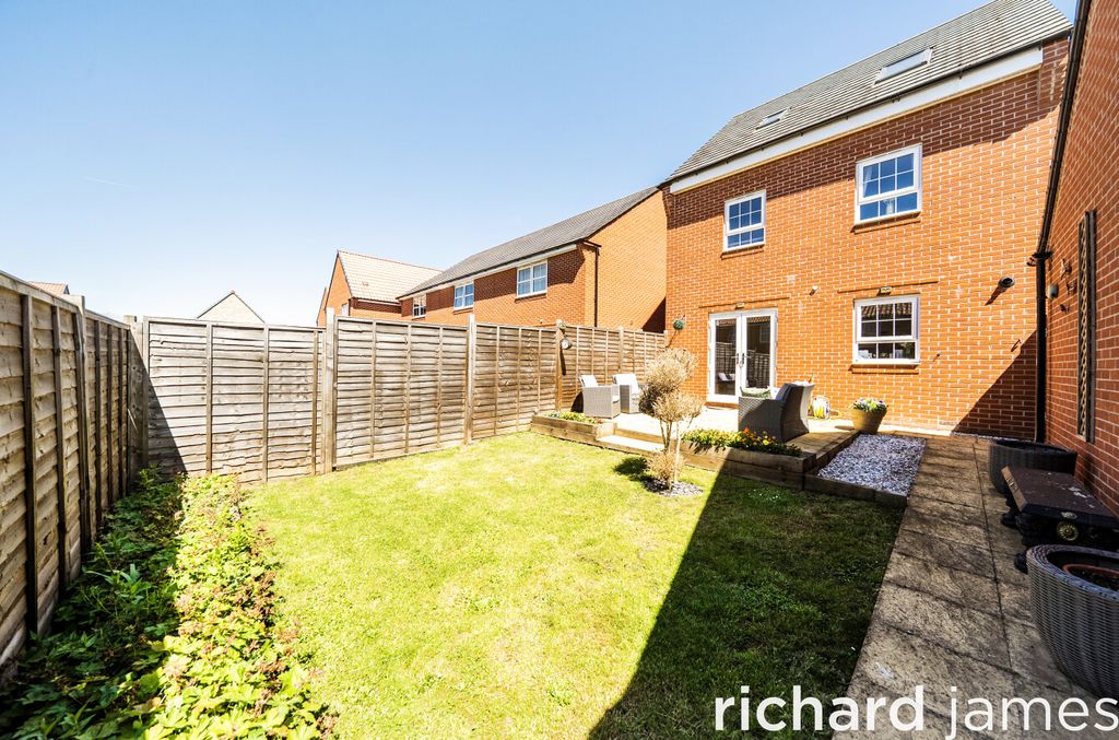 Property photo 2 of 20 2Ffc0Ac27B4B4545974193579Bc333De