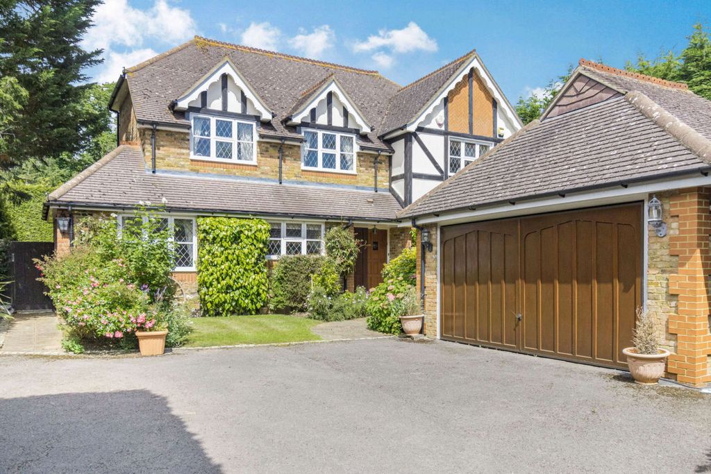 Property photo 1 of 20