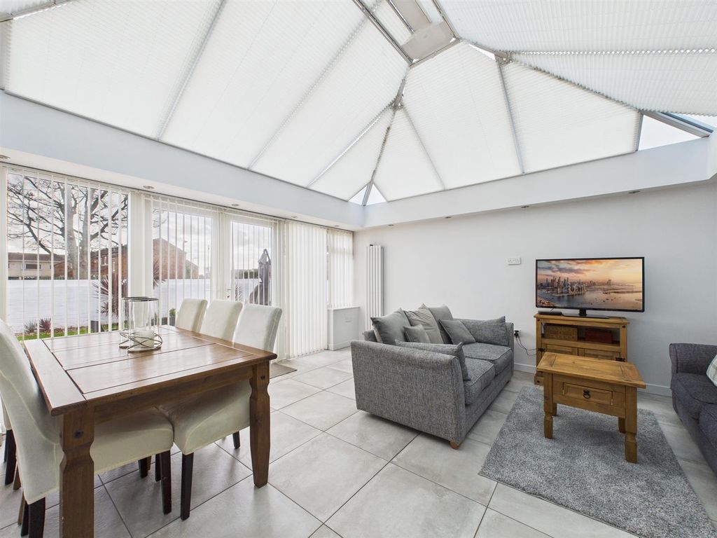 Property photo 3 of 24 Cam02295G0-Pr0330-Still017.Jpg