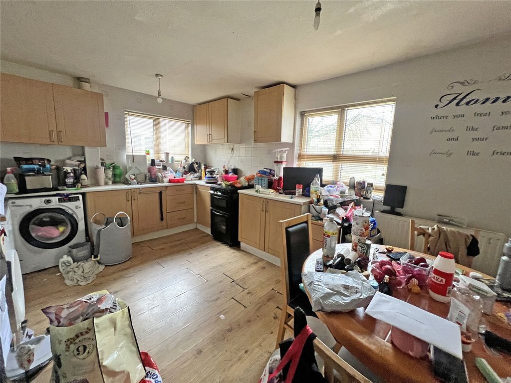 Property photo 3 of 8 Picture No. 08