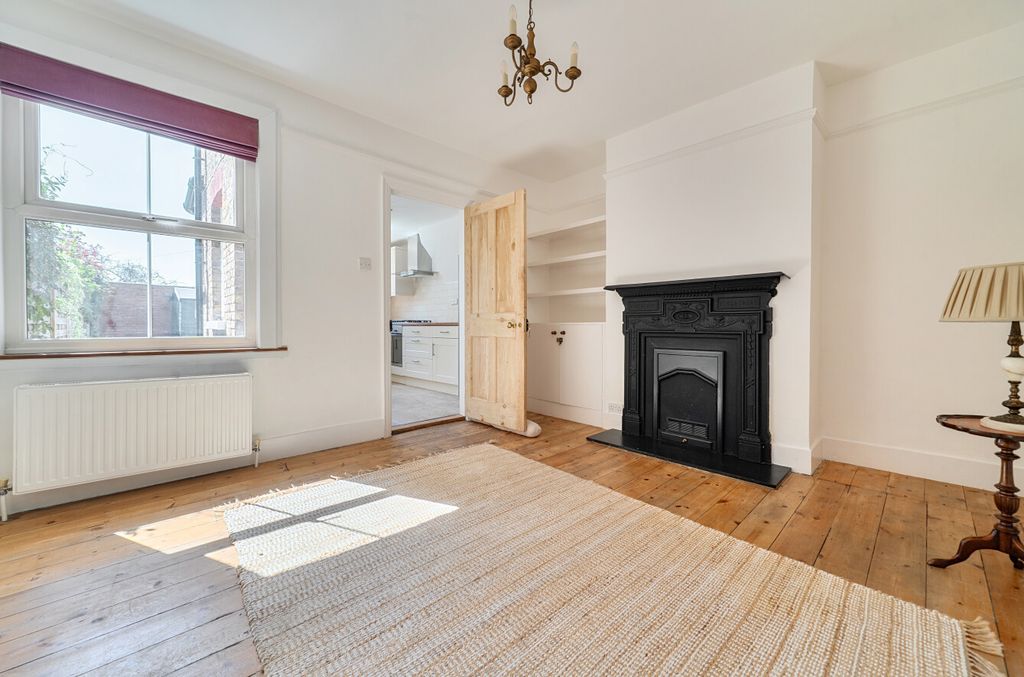 Property photo 3 of 21 1450454-3-69Ea11c...