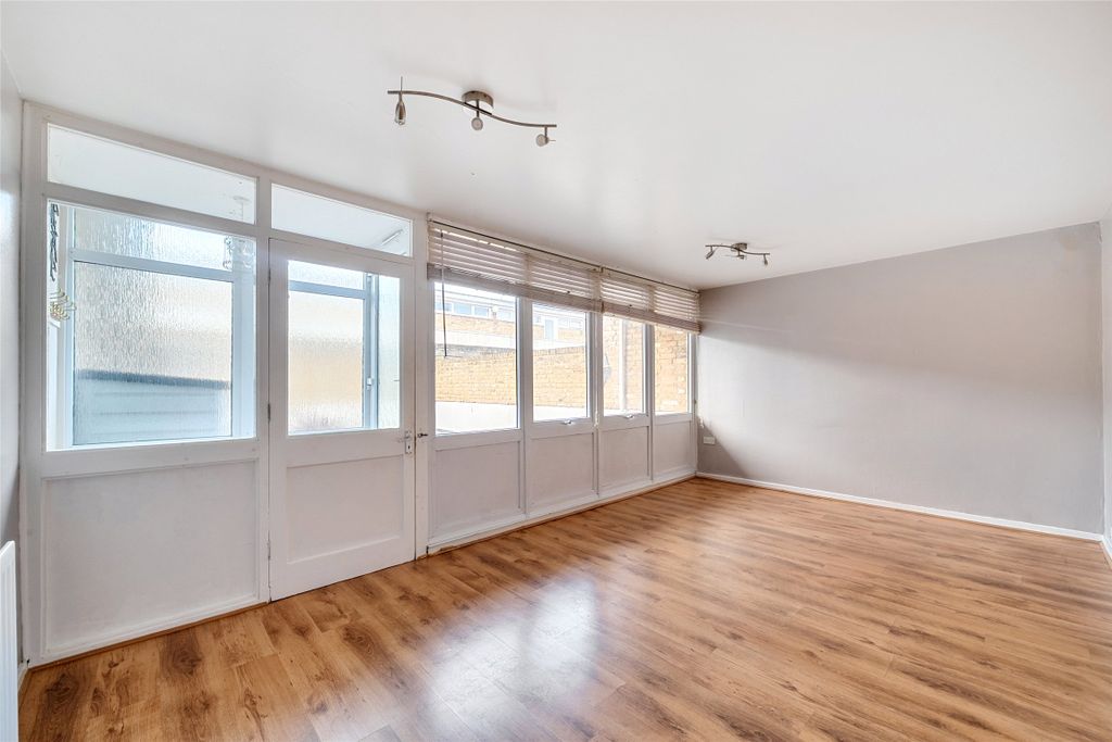 Property photo 1 of 8 Picture No. 06