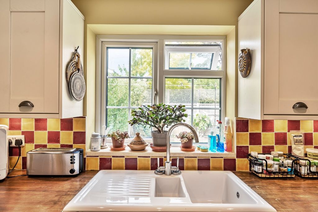 Property photo 1 of 27 Picture No. 20